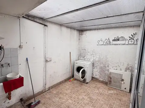 Depto Tipo Casa en Venta 60 años