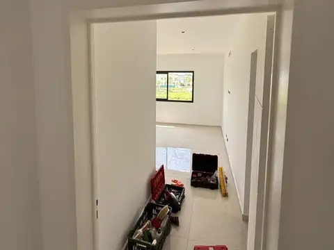 Casa en Venta en Countries y Barrios Cerrados en Presidente Derqui, USD 259.000