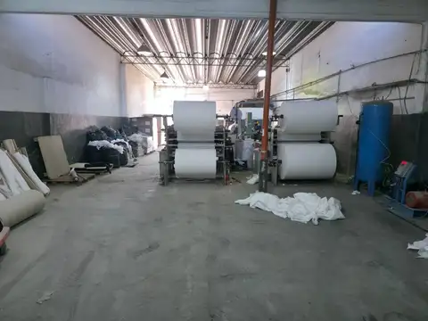 Galpon en Alquiler 43  mts Fondo