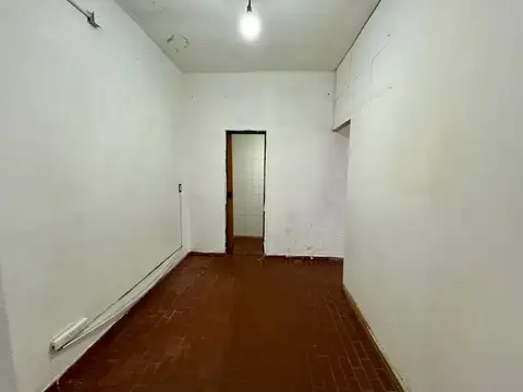 VENTA - LOCAL EN BARRIO COMI PINI