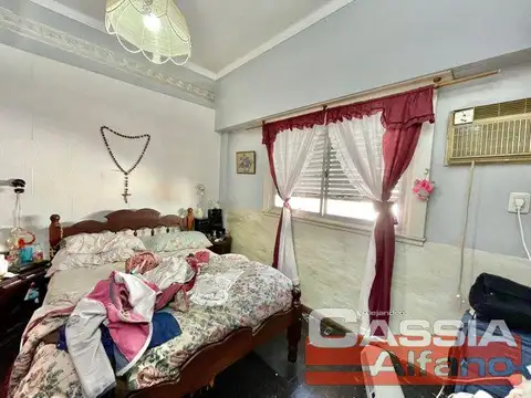 Depto Tipo Casa en Venta en Remedios De Escalada, USD 110.000