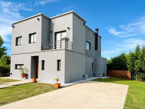 Venta Casa - Barrio San Eduardo - Pilar del Este
