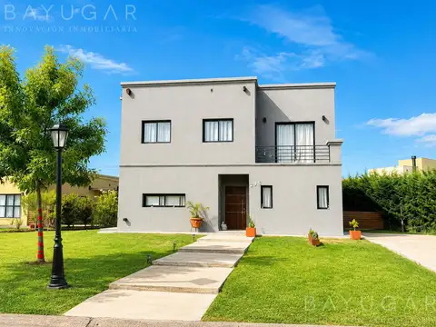 Venta Casa - Barrio San Eduardo - Pilar del Este