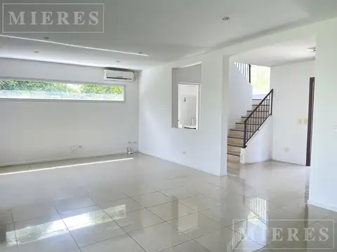 Casa en alquiler anual en Los Alisos, Nordelta