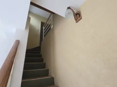 Depto Tipo Casa en Alquiler de 2 dormitorios