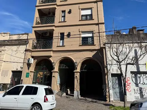 Departamento de 2 dormitorios en venta en Barrio Constituyente