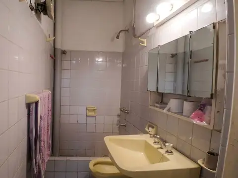Depto Tipo Casa 4 ambientes con 2 baños