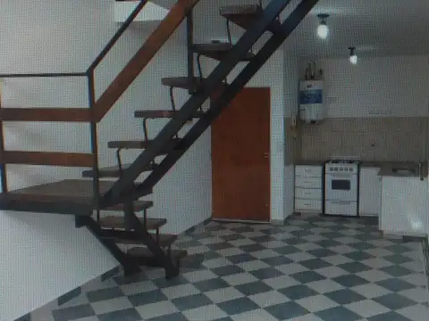 PRINGLES 2300, Piso 1