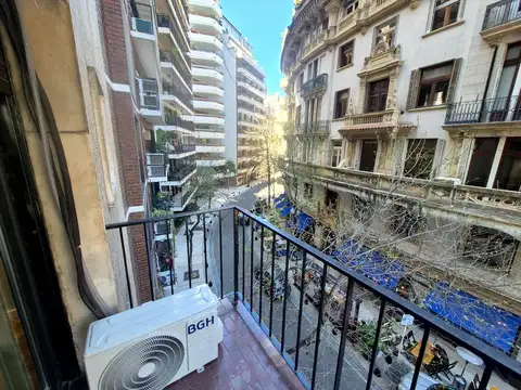 Arroyo 800, Piso 3°