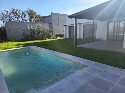 Santa Clara, Manzanares, Pilar .