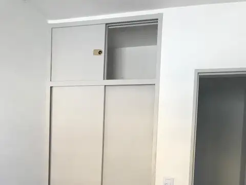 Zeballos 900