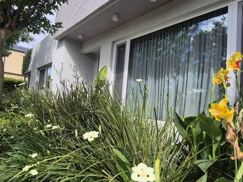 Casa en venta en Santa Guadalupe, Pilar Del Este, GBA Norte - 5 Ambientes