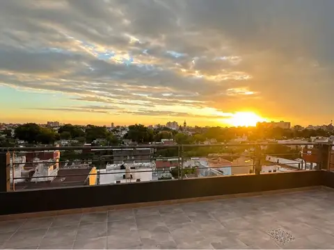 SEMIPISO  DOS AMBIENTES CON BALCON ATERRAZADO Y PARRRILLA