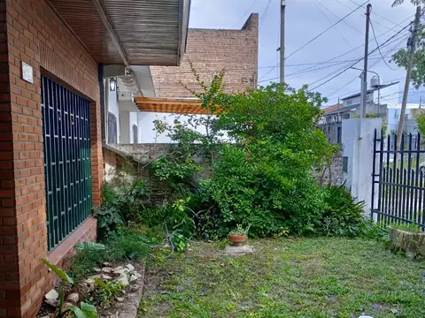 Amplia y cómoda casa en venta.