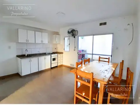 Casa 3 ambientes con 2 baños