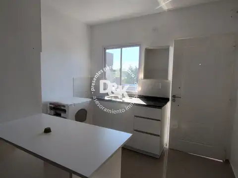 Departamento en Venta en Jose Leon Suarez, USD 20.000
