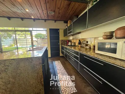 Casa en Venta Bernal Oeste