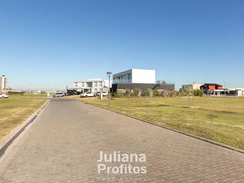 Terreno en Venta de 654,0 m2