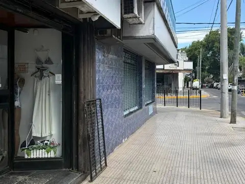 Local en Alquiler en Villa Martelli, $ 600.000