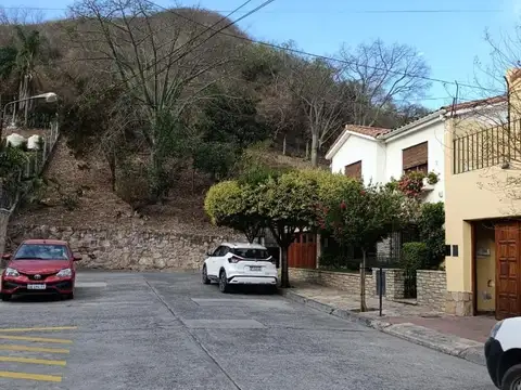 Casa en Alquiler de 3 dormitorios