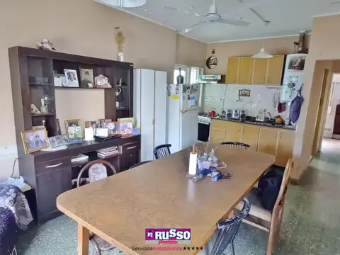 Casa 4 ambientes con 1 baño
