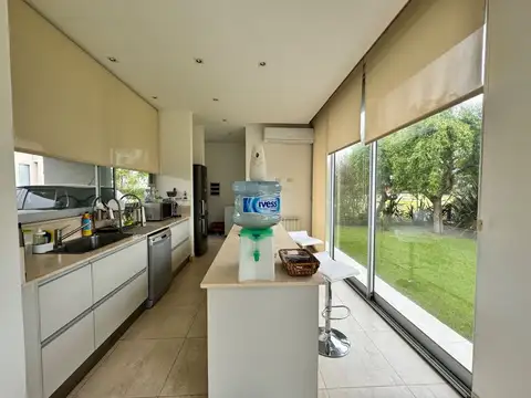 Venta Casa Barrio Valdevez, Tristan Suarez