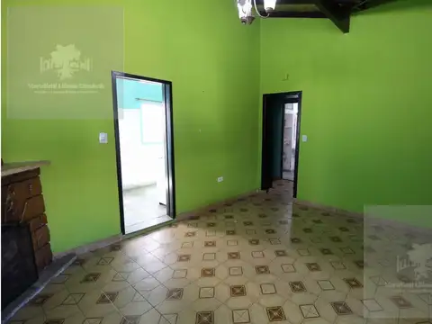Casa 3 ambientes con 1 baño