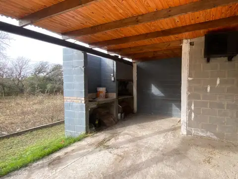 Casa 3 ambientes con 1 baño