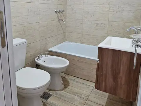 Chacabuco 210