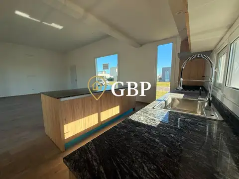 Casa en Venta en San Simon, USD 215.000