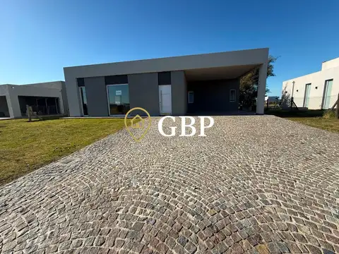 Casa En Venta Barrio San Simón Canning