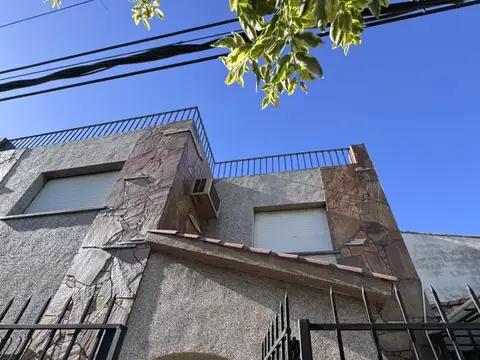 Venta casa 3 dormitorios Rosario Belgrano