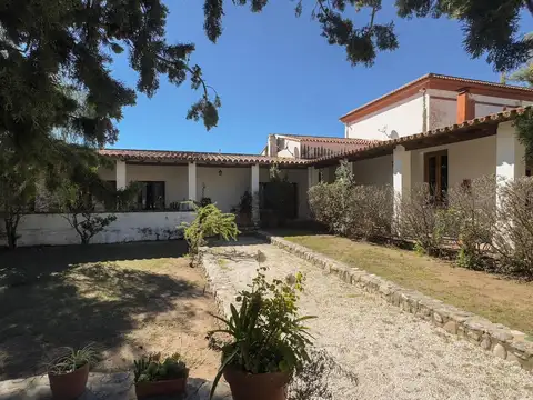 Hotel en Venta en Capilla del Monte, USD 1.300.000
