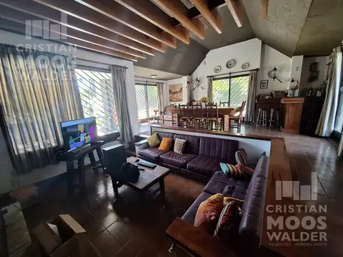 Casa en Venta con 5 cocheras