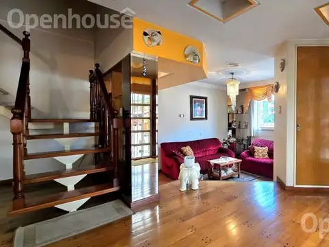 Depto Tipo Casa en Venta 40 años