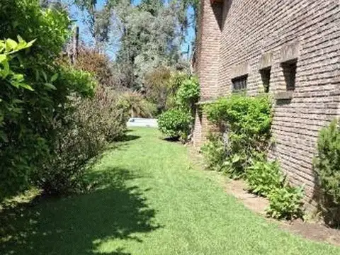 Casa en Venta en Maquinista Savio, USD 145.000