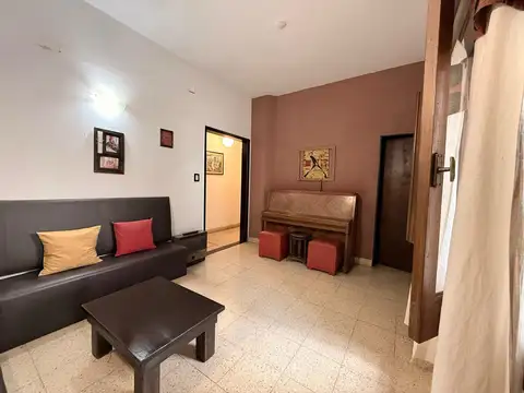 VENTA - Casas en Venta, PB y PA, Pasillo Unico (NO PH), Republica de la Sexta, Rosario