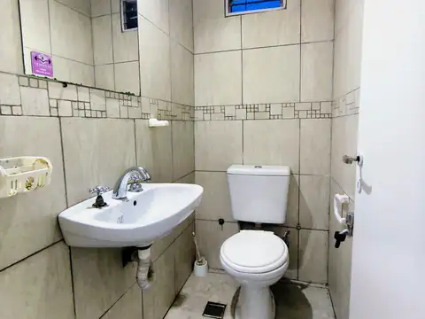 Local en Alquiler en Tiro Suizo, $ 590.000