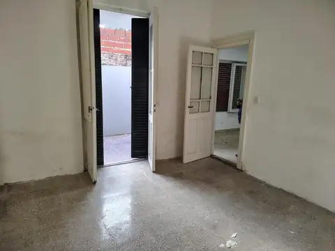 Venta PH de 3 ambientes con patio