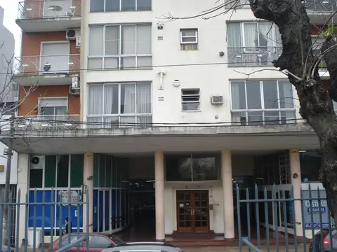 DEPARTAMENTO 3 AMB FRENTE ESTACION HAEDO