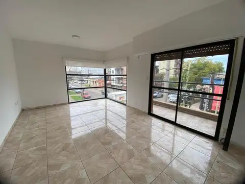 Belgrano 500, Piso 1