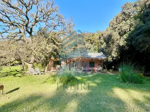 Casa en Alquiler con 2 cocheras