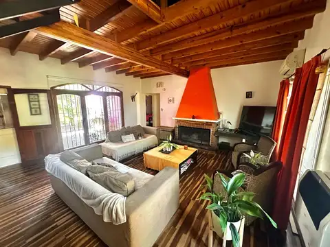 CASA EN VENTA BERAZATEGUI  
