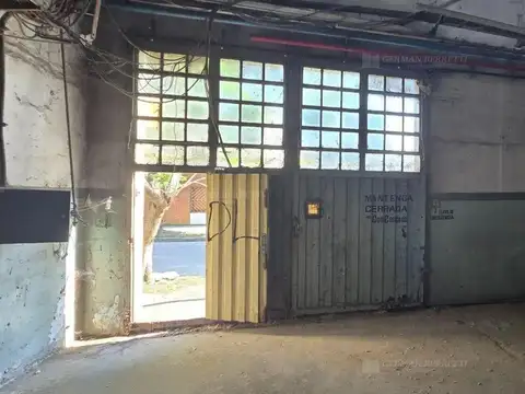 Galpon en Venta en Lanús Oeste, USD 190.000