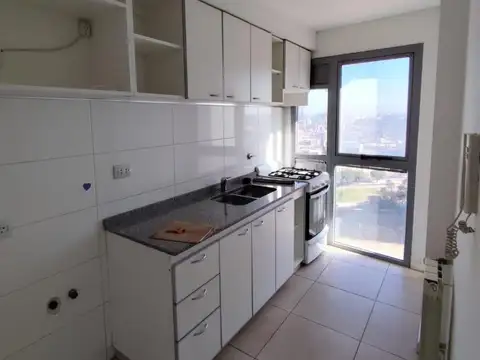 Departamento en Alquiler en General Paz, $ 680.000