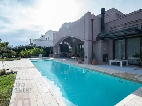 Casa de 4 ambientes en Venta en Pilará