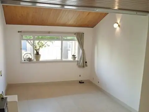 Depto Tipo Casa en Alquiler de 2 ambientes