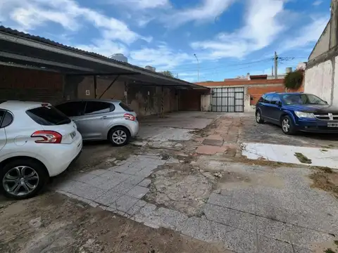 Terreno en Venta en Villa Luzuriaga, USD 135.000
