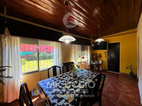 Casa 4 ambientes con 1 baño