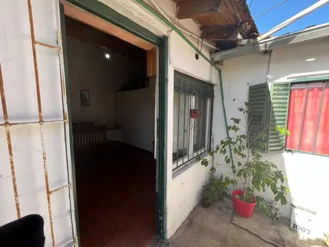 Casa 4 ambientes con 1 baño